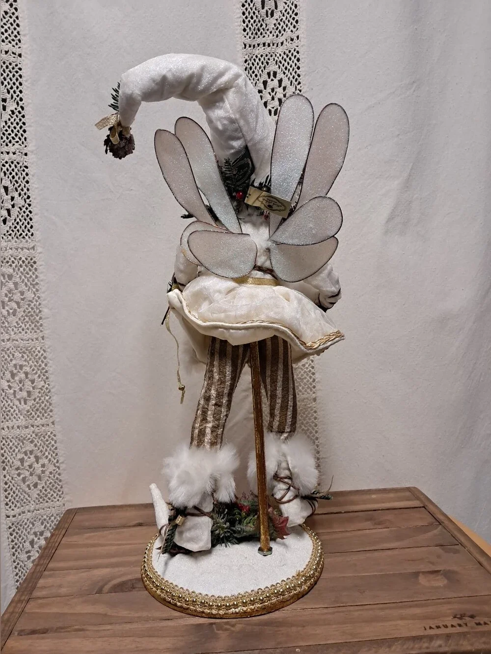 Mark Roberts product features